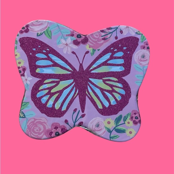 Pink Butterfly Kids storage box - Picture 2 of 6